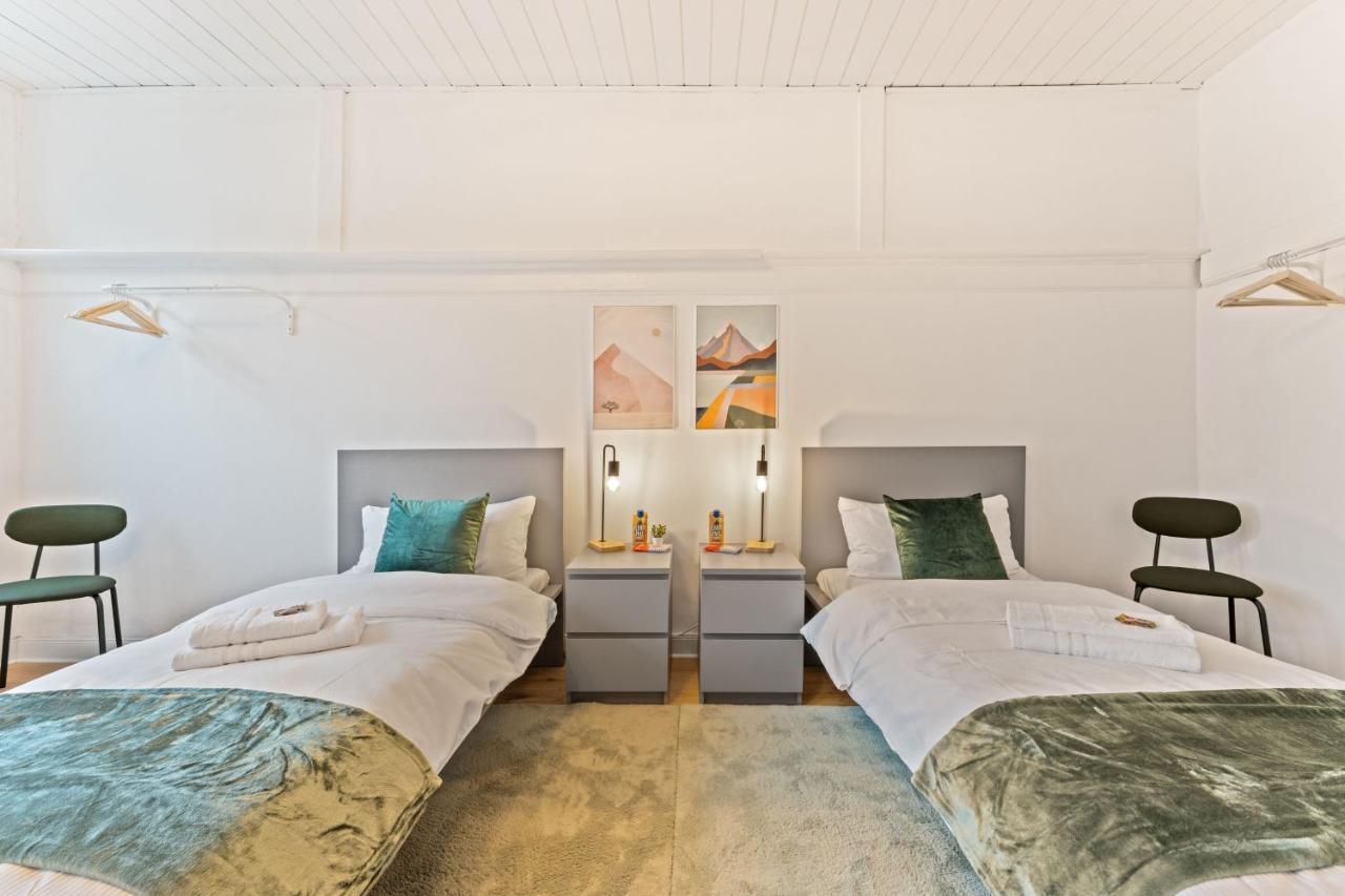 Appartamento Neues Zentrales Apartment,10 Betten,vollmoebliert, Wifi Berlino
