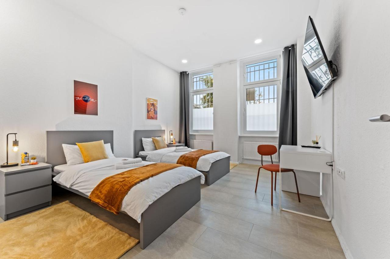 Appartamento Neues Zentrales Apartment,10 Betten,vollmoebliert, Wifi Berlino