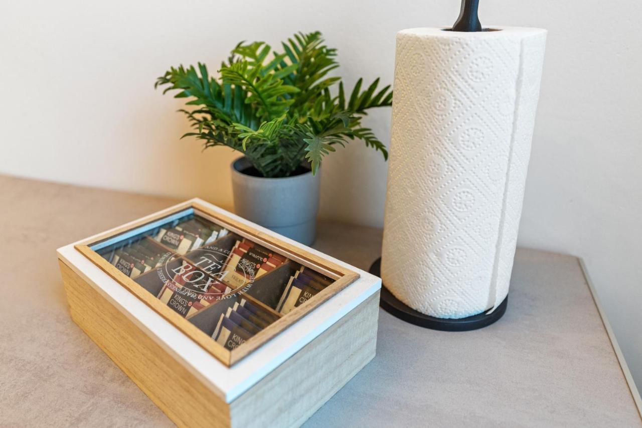 Neues Zentrales Apartment,10 Betten,vollmoebliert, Wifi Appartamento *